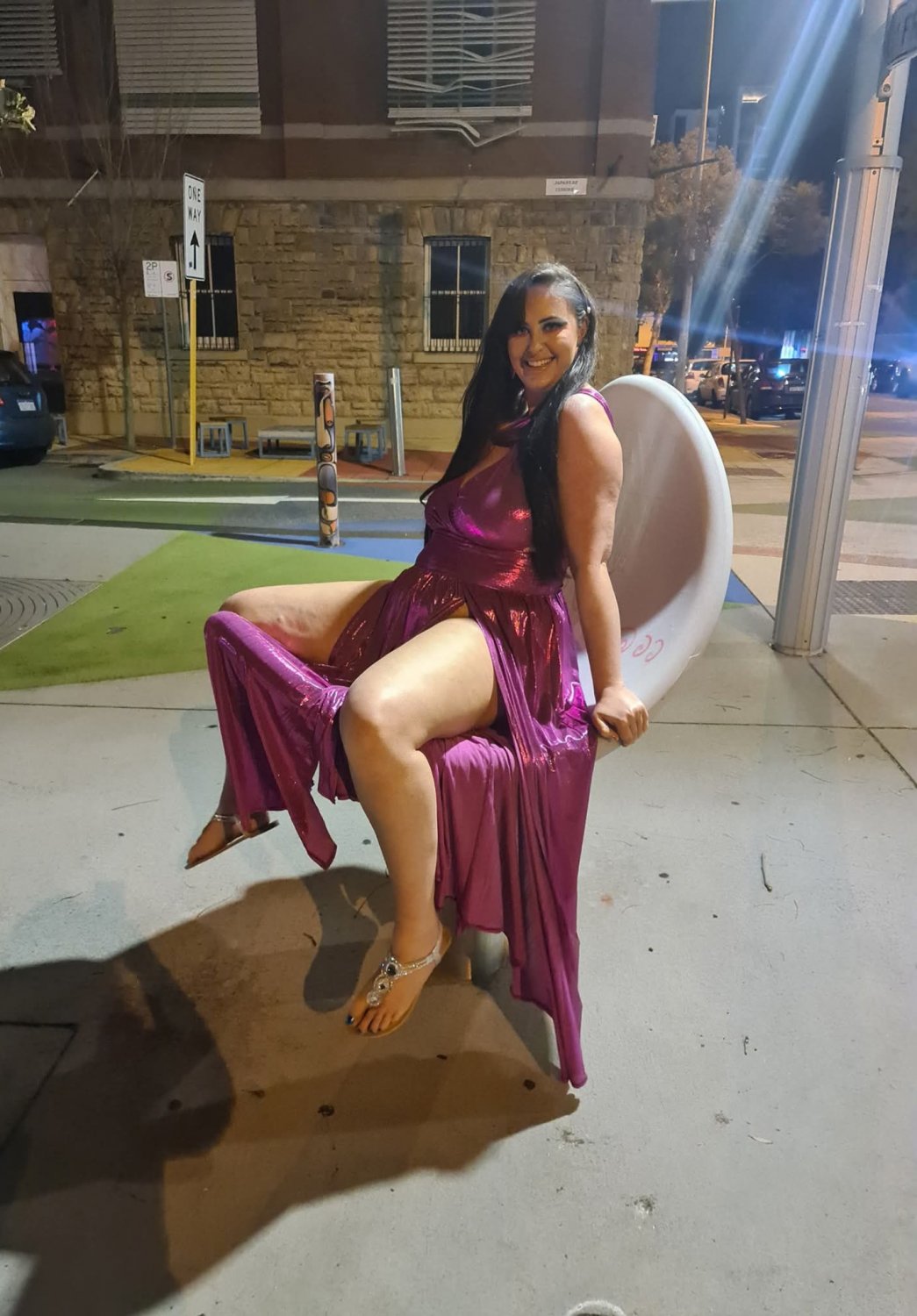 6'3 Tall Thick Gorgeous 🇦🇺 Amazon Milf.. <> Married Wife.. #UInMVF3U