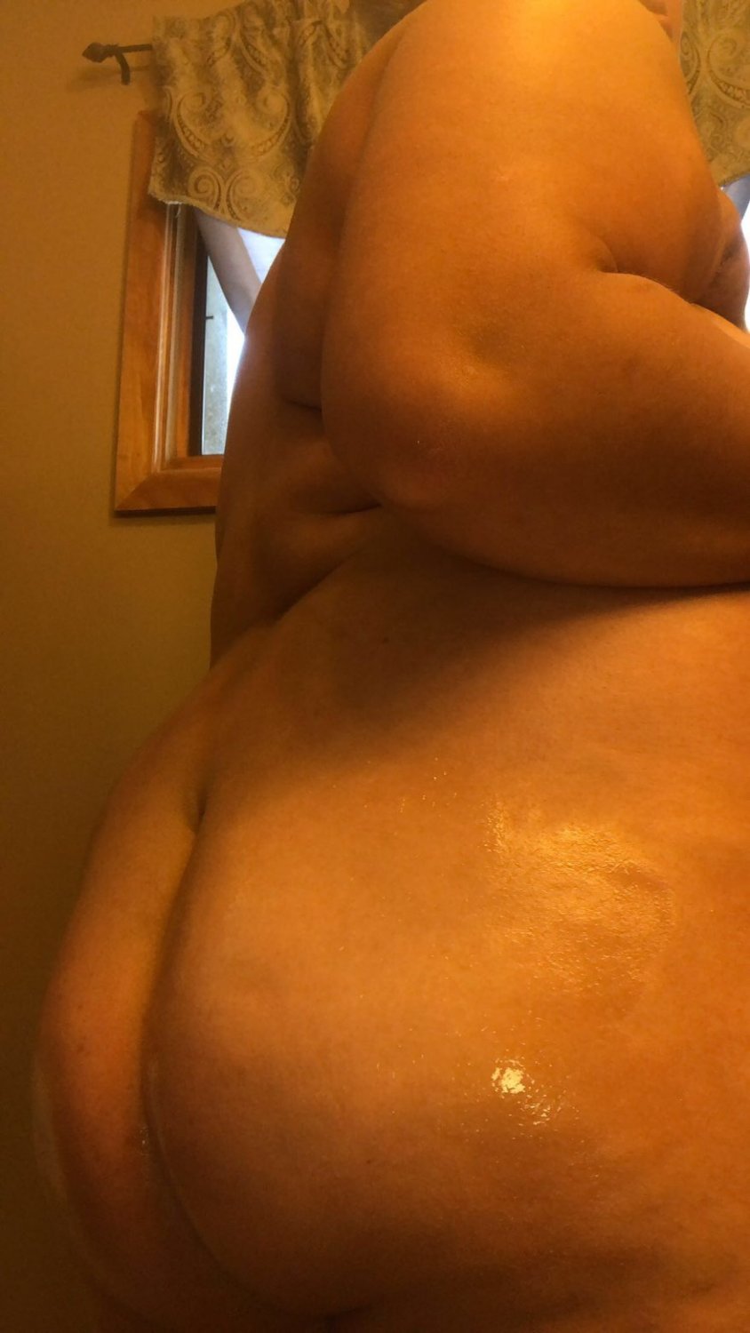 Fat tittied whore Marisa Kay craves to be a webslut. #ASb7wRYW